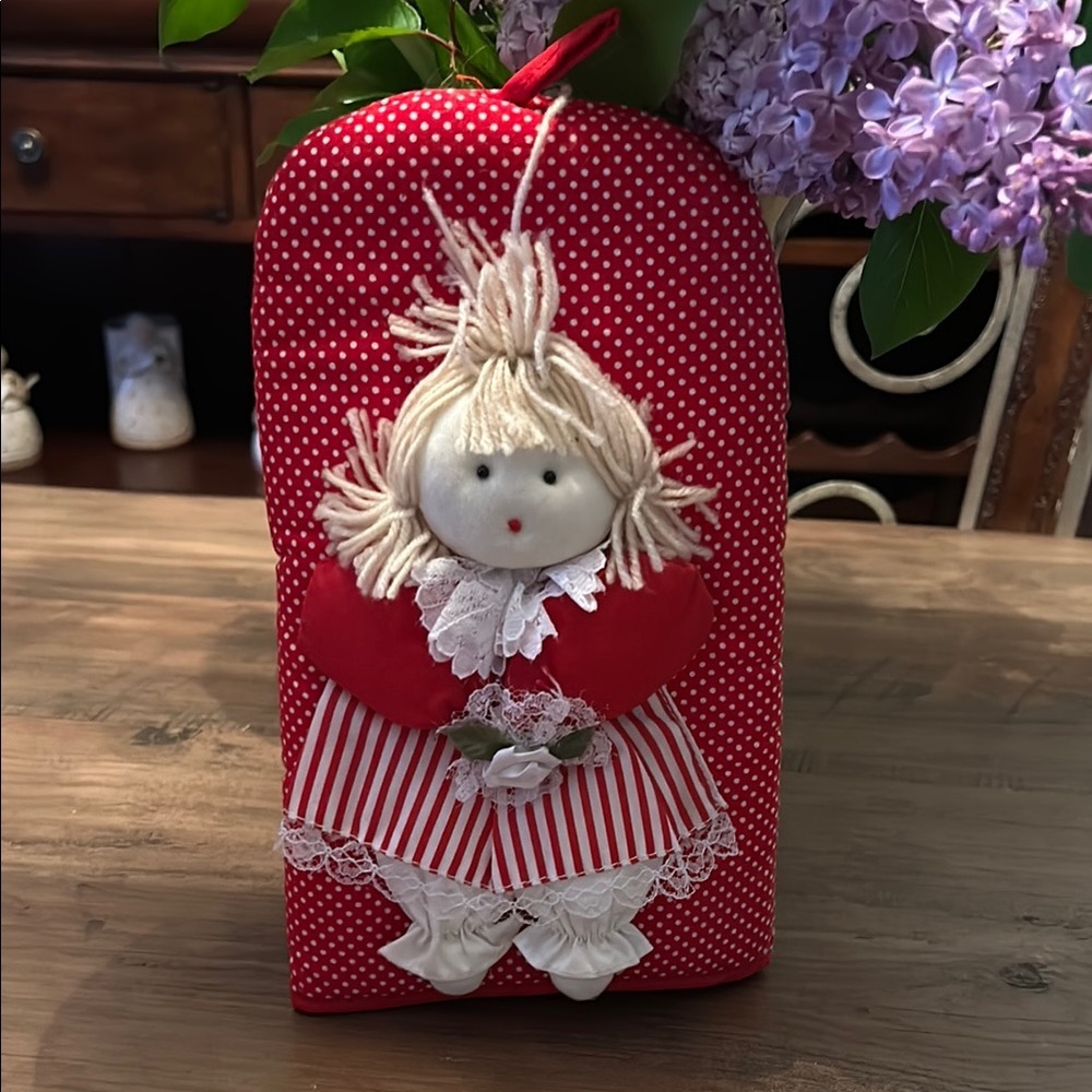 Décorative Red Polka Dot Doll oven mitten